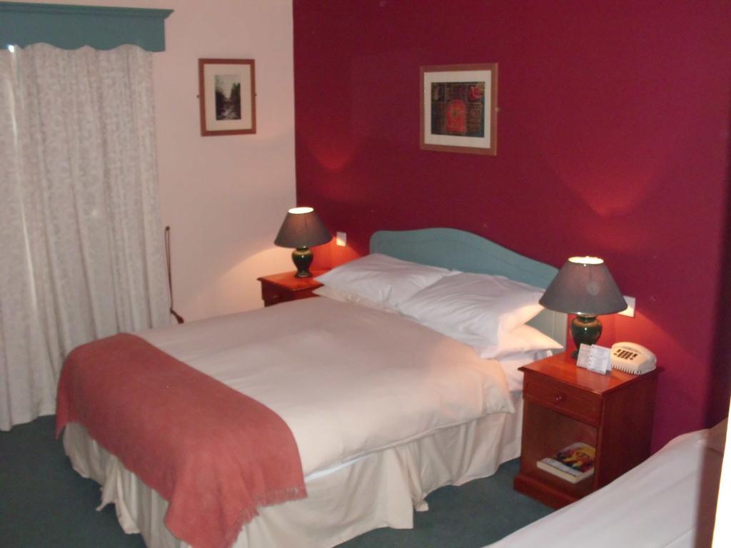 Tralee Central Hotel Szoba fotó